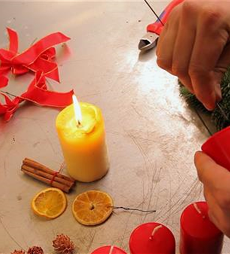 Dekoration - Anfertigen eines Weihnachtskranzes
